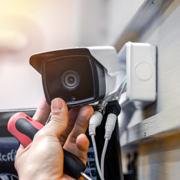 maintenance régulière des systèmes de sécurité